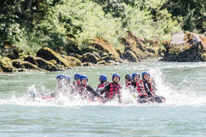 Riverbug-Abenteuer im Base Camp Lofer – Wildwasser-Action und Outdoor-Spaß mit sportlichem Erlebnis