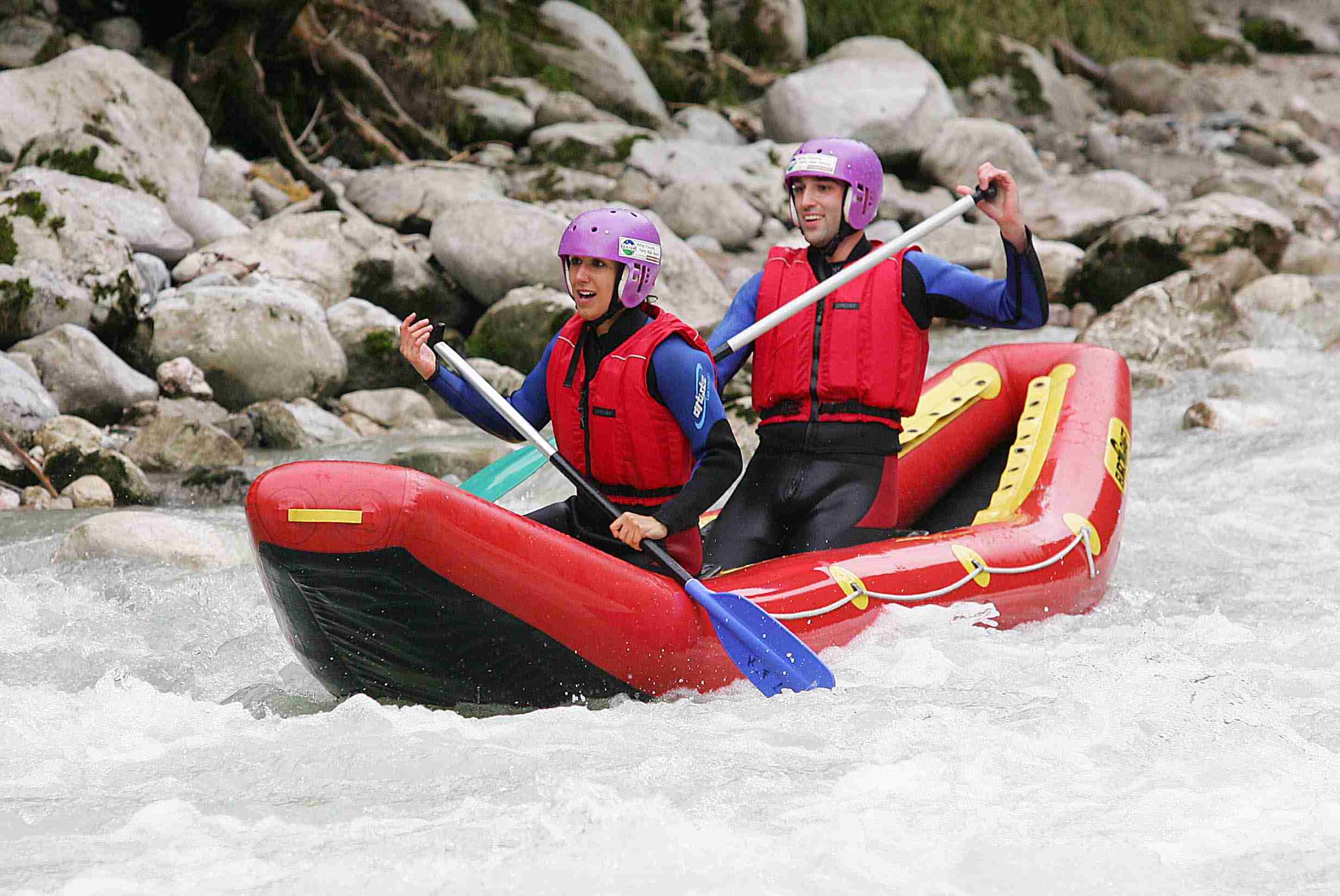 Kanu-Abenteuer im Base Camp Lofer – Wildwasser-Spaß für zwei auf dem Fluss