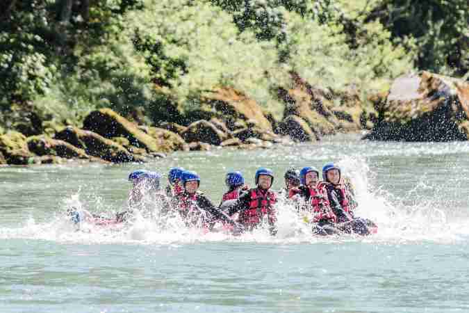 Riverbug-Abenteuer im Base Camp Lofer – Wildwasser-Action und Outdoor-Spaß mit sportlichem Erlebnis
