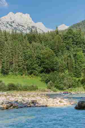 Rafting-Abenteuer im Base Camp Lofer – Wildwasser-Action, Outdoor-Sport und Naturerlebnis