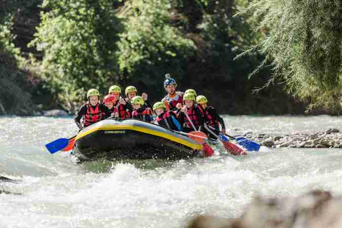 Rafting für Kinder und Familien im Base Camp Lofer – Outdoor-Abenteuer auf dem Wasser